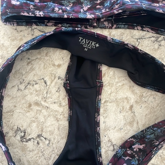 TAVIK swimwear size MEDIUM - Picture 4 of 5